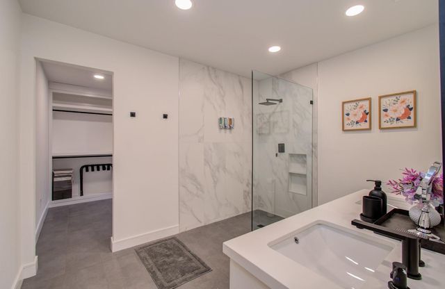 9219 Kempwood Drive, Houston, TX 77080