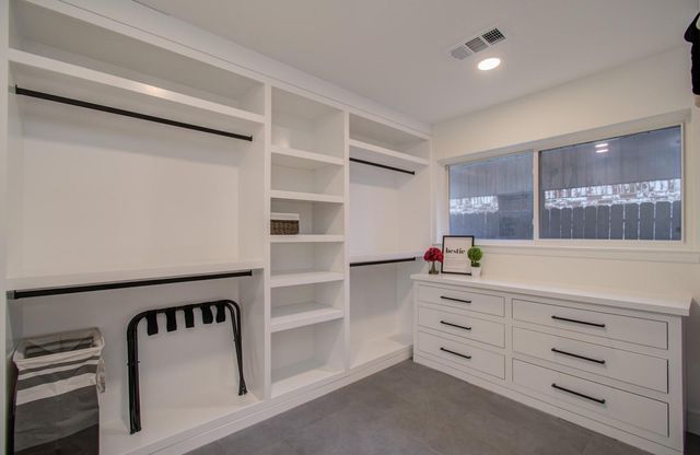 9219 Kempwood Drive, Houston, TX 77080
