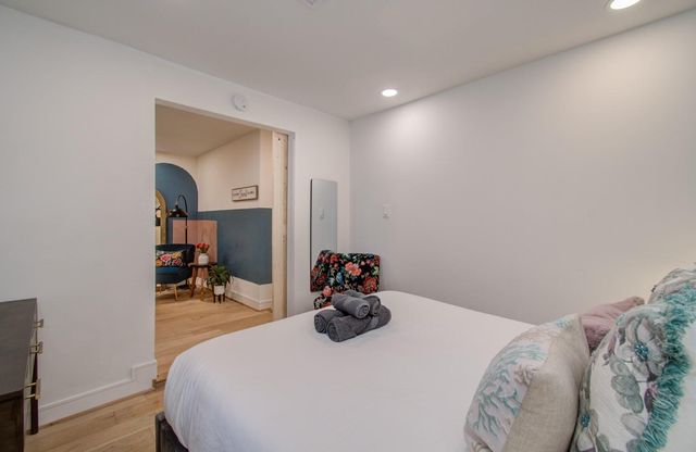 9219 Kempwood Drive, Houston, TX 77080