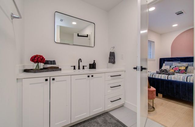 9219 Kempwood Drive, Houston, TX 77080