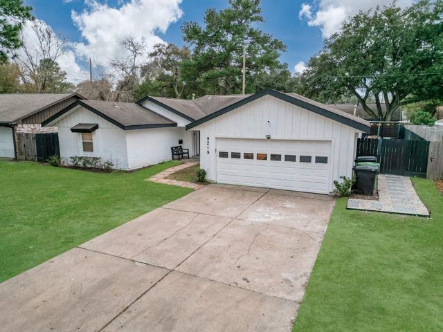 9219 Kempwood Drive, Houston, TX 77080