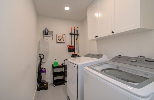 9219 Kempwood Drive, Houston, TX 77080