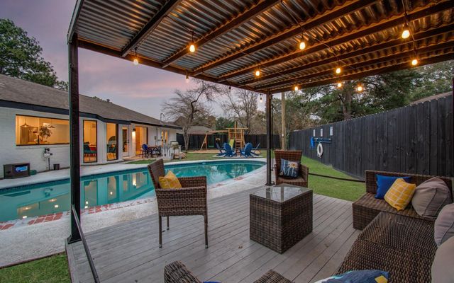 9219 Kempwood Drive, Houston, TX 77080
