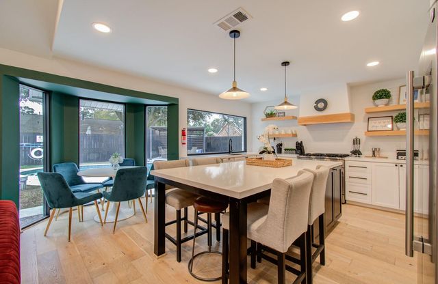 9219 Kempwood Drive, Houston, TX 77080