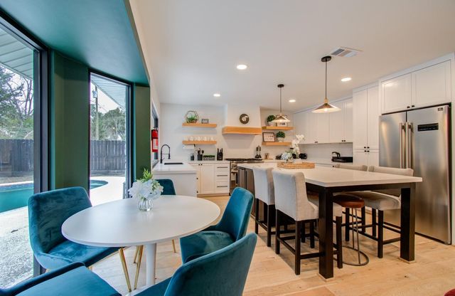 9219 Kempwood Drive, Houston, TX 77080