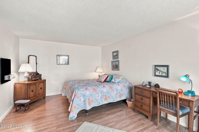 989 N Caribe Avenue, Tucson, AZ 85710