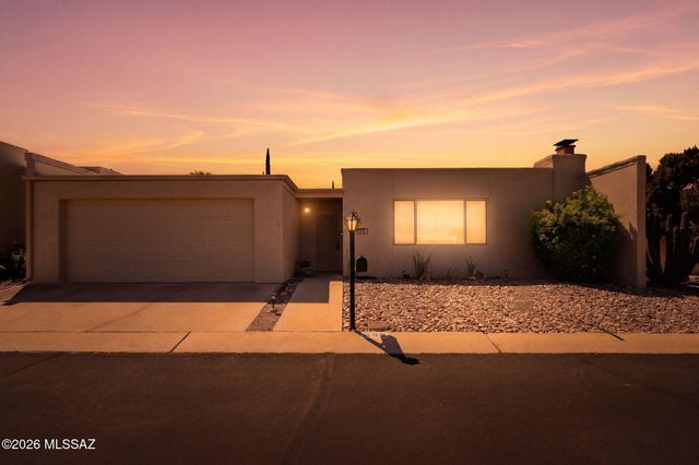 989 N Caribe Avenue, Tucson, AZ 85710