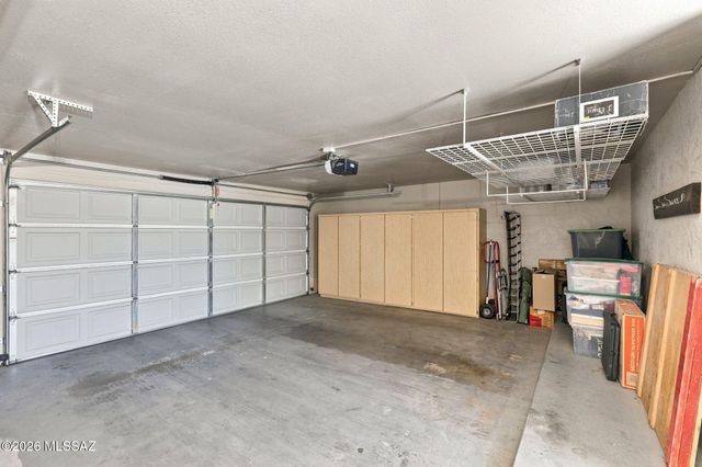 989 N Caribe Avenue, Tucson, AZ 85710