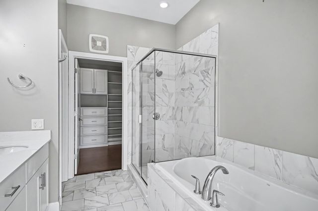 828 Bobcat Avenue, 404, Columbus, OH 43212