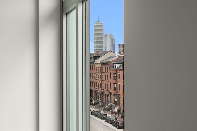 691 Massachusetts Ave 507, Boston, MA 02118
