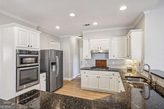 300 Crown Vetch Lane, Alpharetta, GA 30005