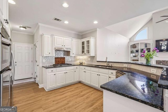 300 Crown Vetch Lane, Alpharetta, GA 30005
