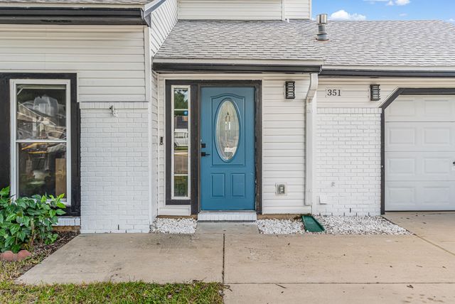 351 NW Canterbury Circle, Fort Walton Beach, FL 32548