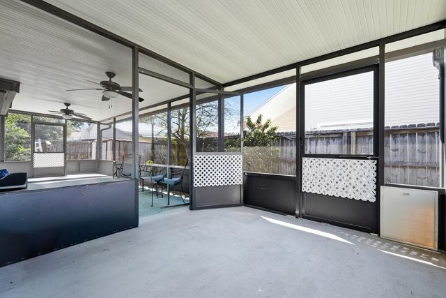 351 NW Canterbury Circle, Fort Walton Beach, FL 32548