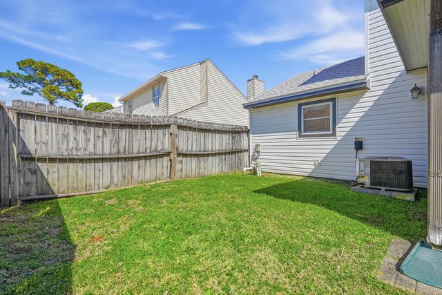 351 NW Canterbury Circle, Fort Walton Beach, FL 32548