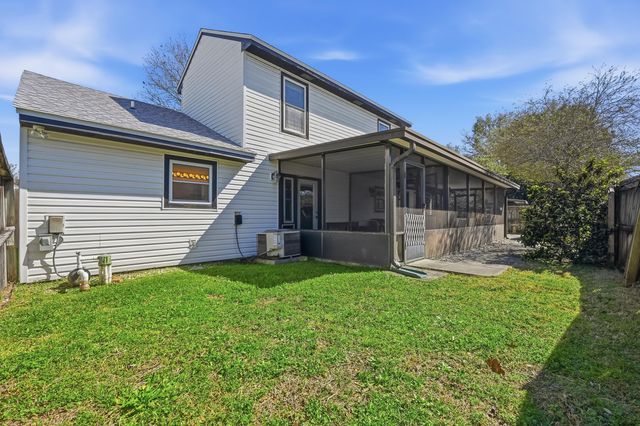 351 NW Canterbury Circle, Fort Walton Beach, FL 32548