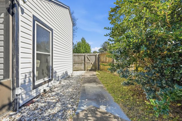 351 NW Canterbury Circle, Fort Walton Beach, FL 32548