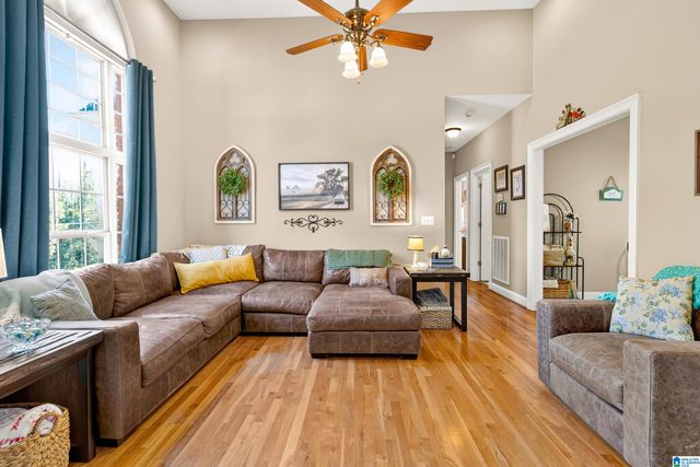 238 MAGNOLIA CIRCLE, Warrior, AL 35180