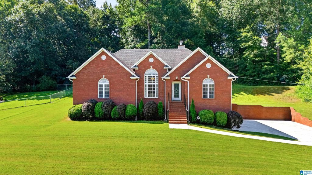 238 MAGNOLIA CIRCLE, Warrior, AL 35180