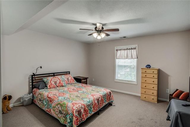 406 BRIAR Lane, Kearney, MO 64060