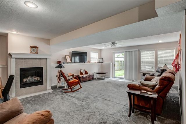 406 BRIAR Lane, Kearney, MO 64060