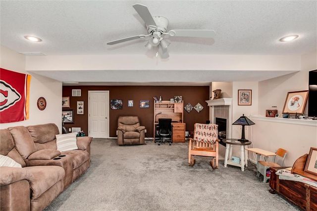 406 BRIAR Lane, Kearney, MO 64060