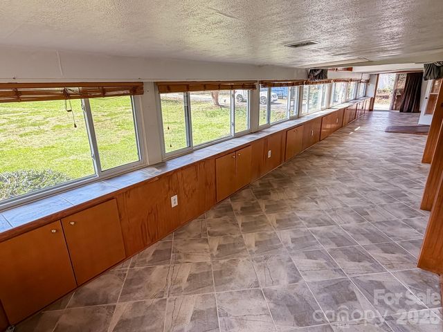 2746 Orangewood Lane, Newton, NC 28658