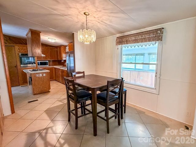 2746 Orangewood Lane, Newton, NC 28658