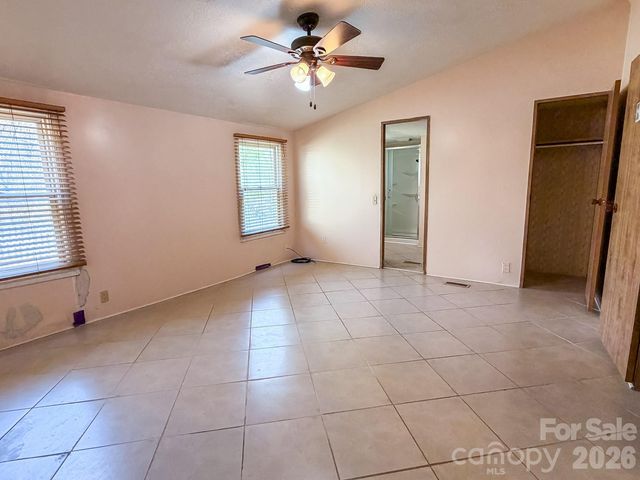 2746 Orangewood Lane, Newton, NC 28658