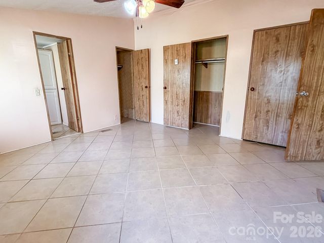 2746 Orangewood Lane, Newton, NC 28658