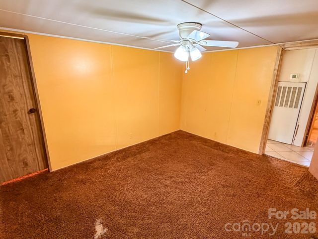 2746 Orangewood Lane, Newton, NC 28658