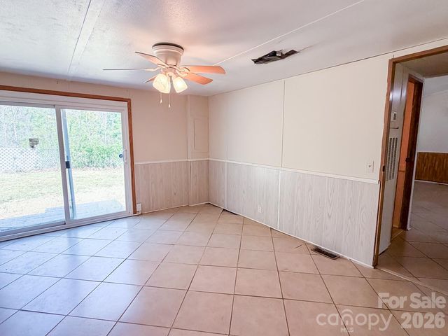 2746 Orangewood Lane, Newton, NC 28658