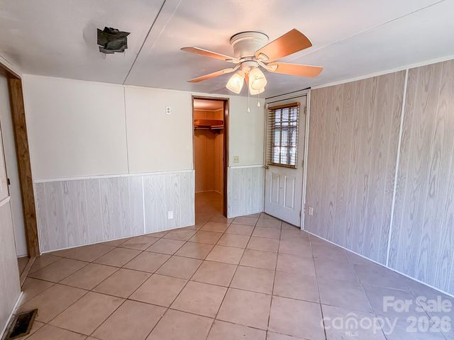 2746 Orangewood Lane, Newton, NC 28658