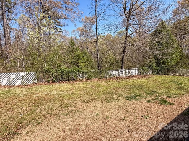 2746 Orangewood Lane, Newton, NC 28658