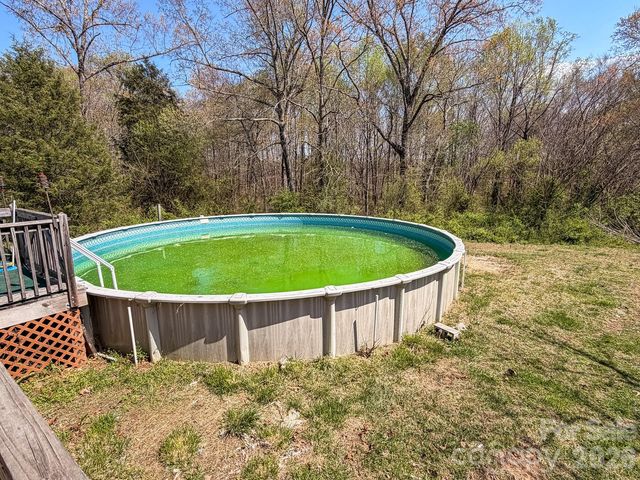 2746 Orangewood Lane, Newton, NC 28658