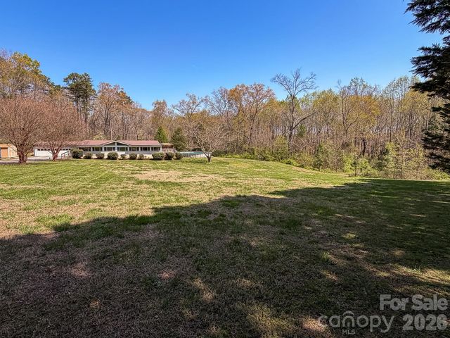 2746 Orangewood Lane, Newton, NC 28658