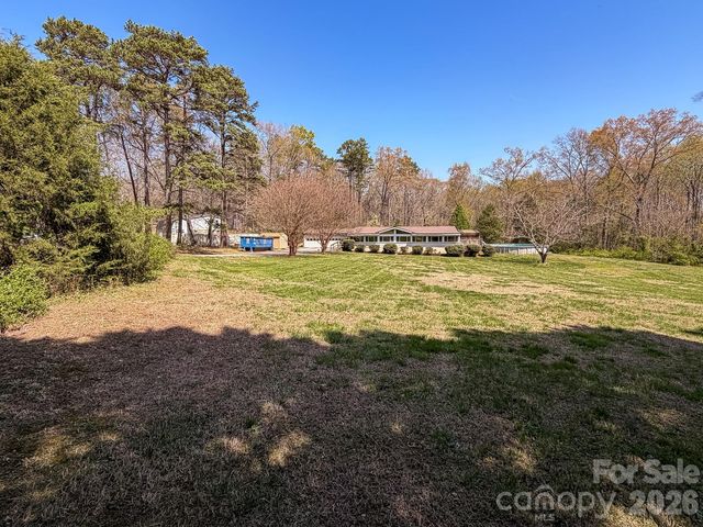 2746 Orangewood Lane, Newton, NC 28658