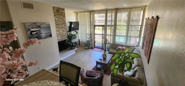 5216 Marina Pacifica South, Long Beach, CA 90803