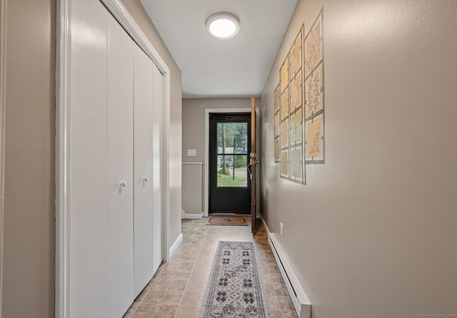 212 Rockwell Avenue, Bristol, CT 06010