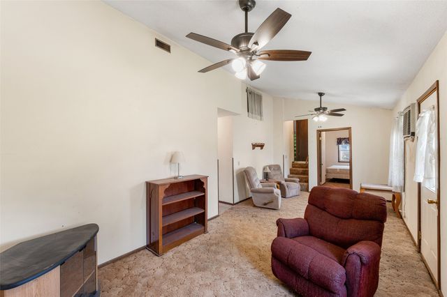 240 Park Street, Grinnell, IA 50112