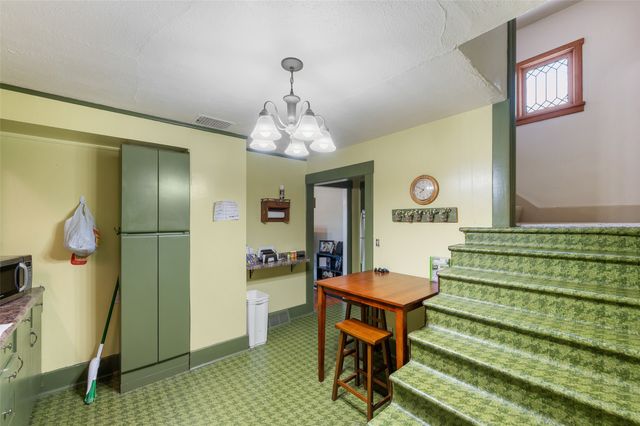 240 Park Street, Grinnell, IA 50112