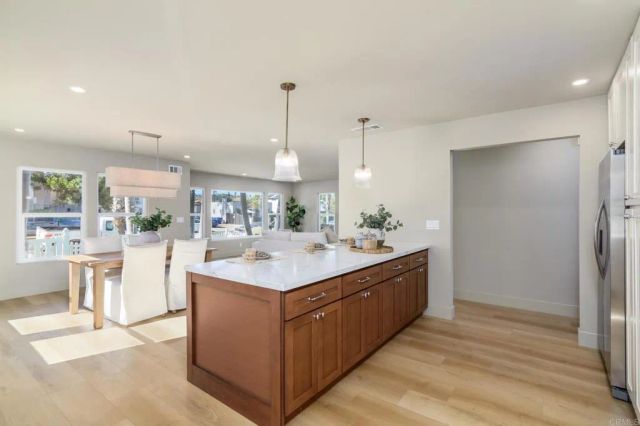 1845 Thomas Ave, San Diego, CA 92109