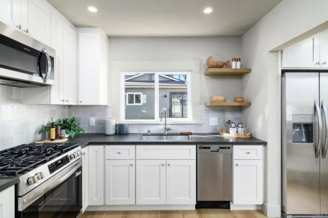 1845 Thomas Ave, San Diego, CA 92109