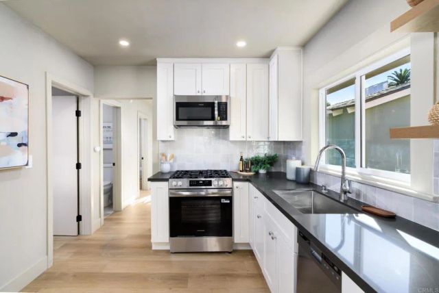 1845 Thomas Ave, San Diego, CA 92109