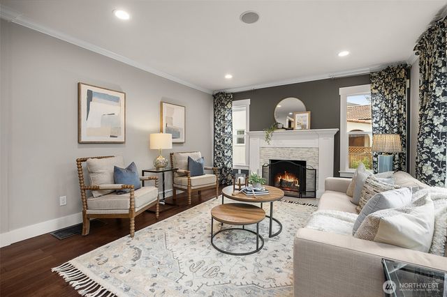 814 23rd Avenue E, Seattle, WA 98112