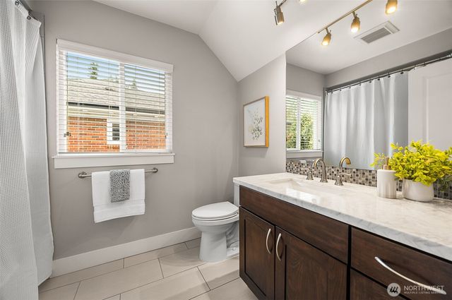 814 23rd Avenue E, Seattle, WA 98112