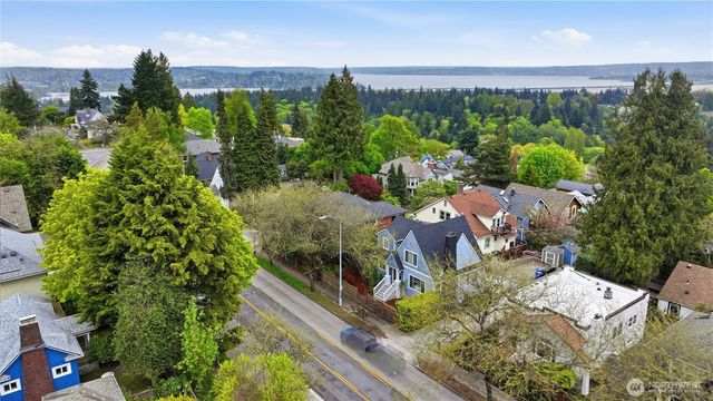 814 23rd Avenue E, Seattle, WA 98112
