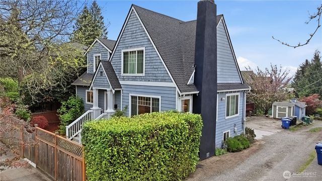 814 23rd Avenue E, Seattle, WA 98112