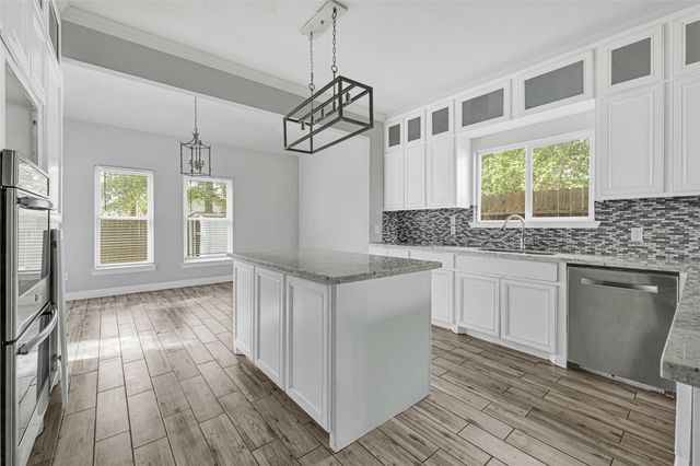 1004 Bonnie Street, Houston, TX 77587