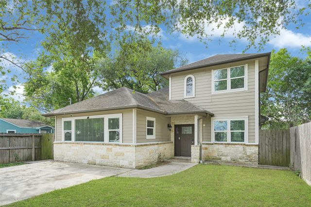 1004 Bonnie Street, Houston, TX 77587